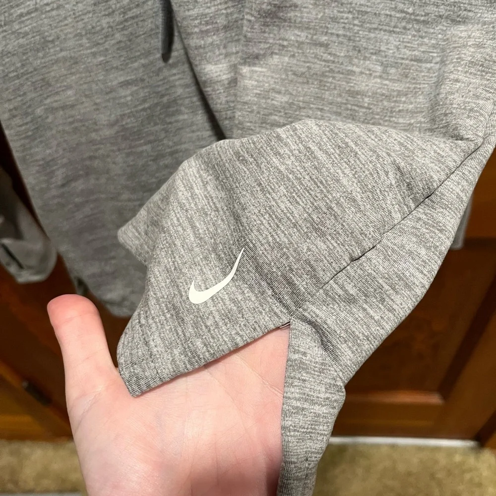 Nike Gray Women's Sweatshirt - Picture 3 of 4